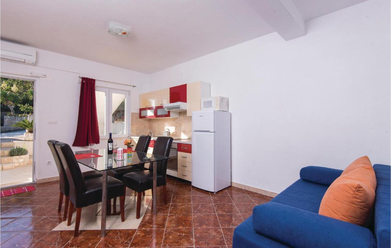 Gorgeous Apartment In Dubrava With Kitchen Exterior photo