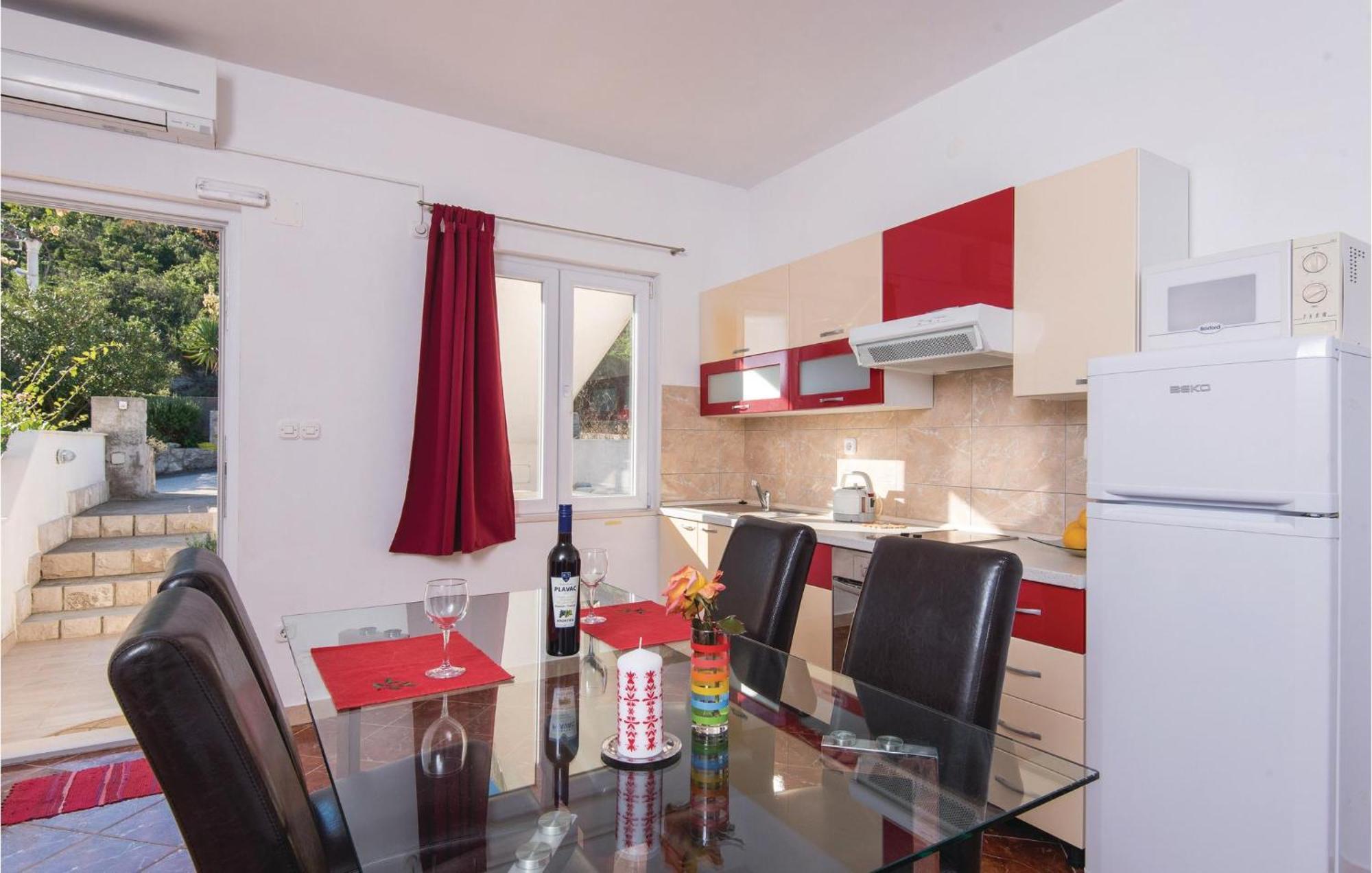 Gorgeous Apartment In Dubrava With Kitchen Exterior photo